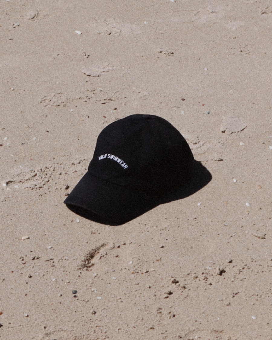 Casquette de vacances noire