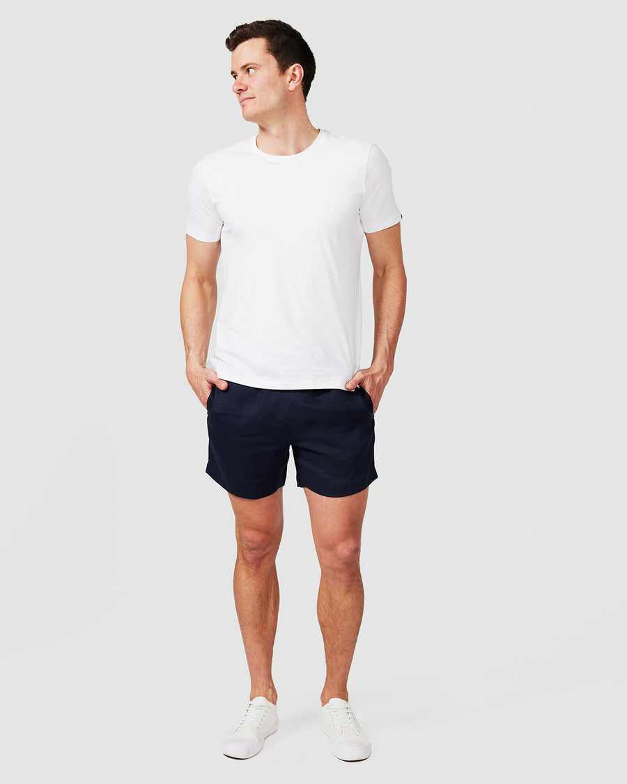 Short en lin bleu marine