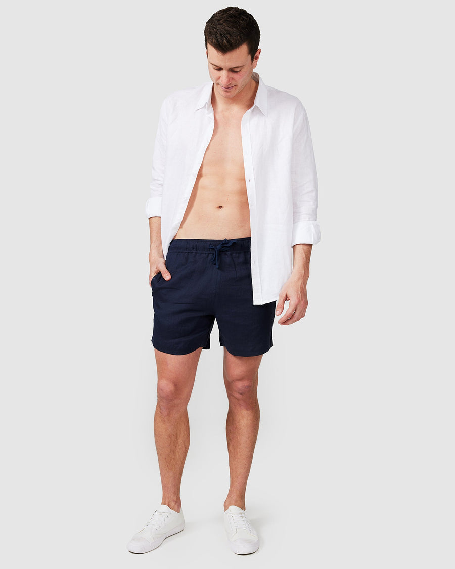 Short en lin bleu marine