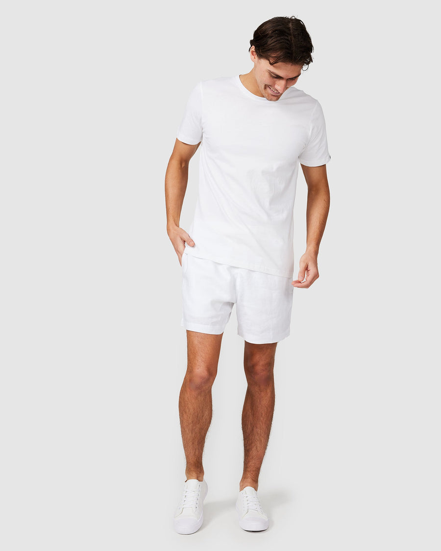 Short en lin blanc