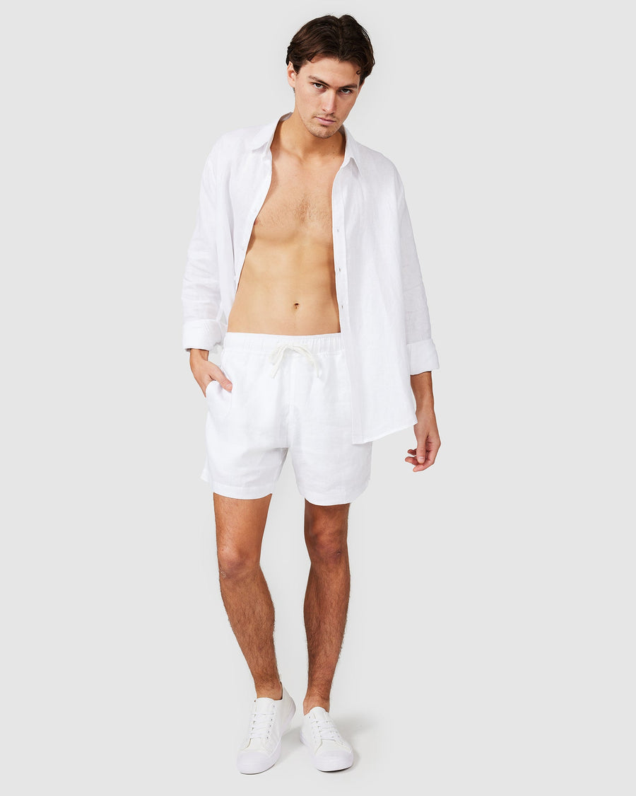 Short en lin blanc